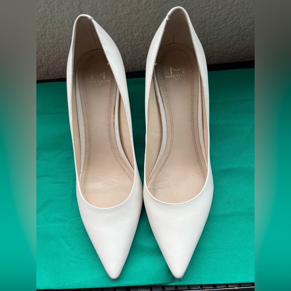 Marc Fisher LTD Leather Pumps 8.5